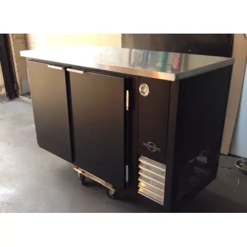 Universal Coolers BB72B - Solid Door Back Bar Cooler - 72" - Black - Elite Restaurant Equipment
